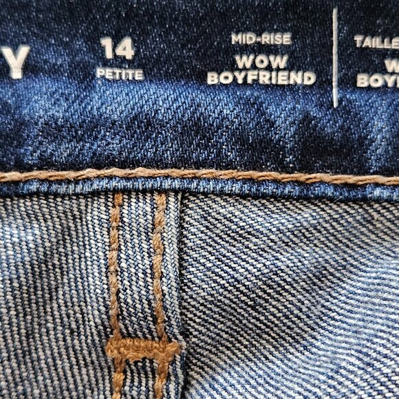 SOLD Old Navy Worn -In Look Petite Jeans - Picture 3 of 6